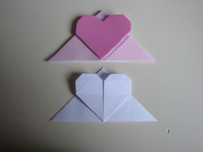 origami corazón y dos modelos de marcadores-ti mismo, lo hacen