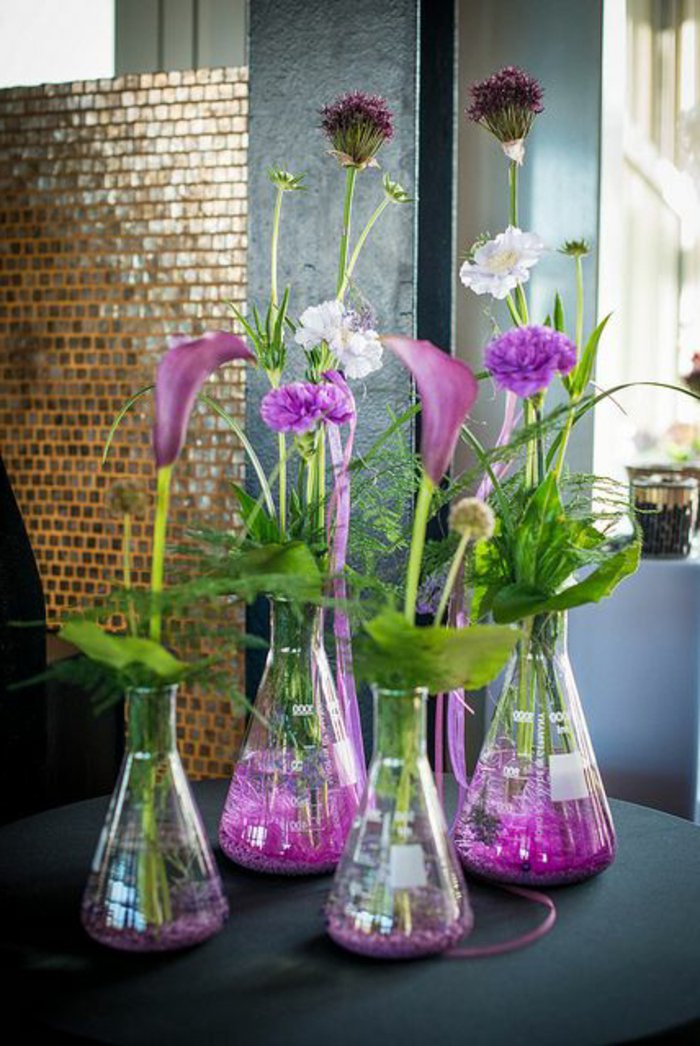 eredeti ötlet-for-deco váza gyönyörű lila virág friss asztaldísz ötlet