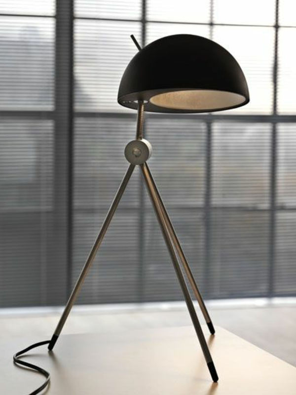 оригинална-пра-лампа-дизайн-три крака