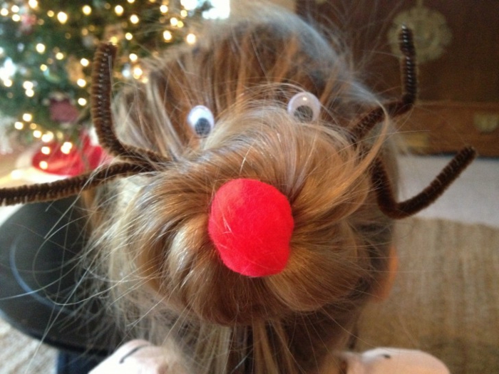 Izvorna-Božić craft ideje po djetetu-Rudolf-u-kosi
