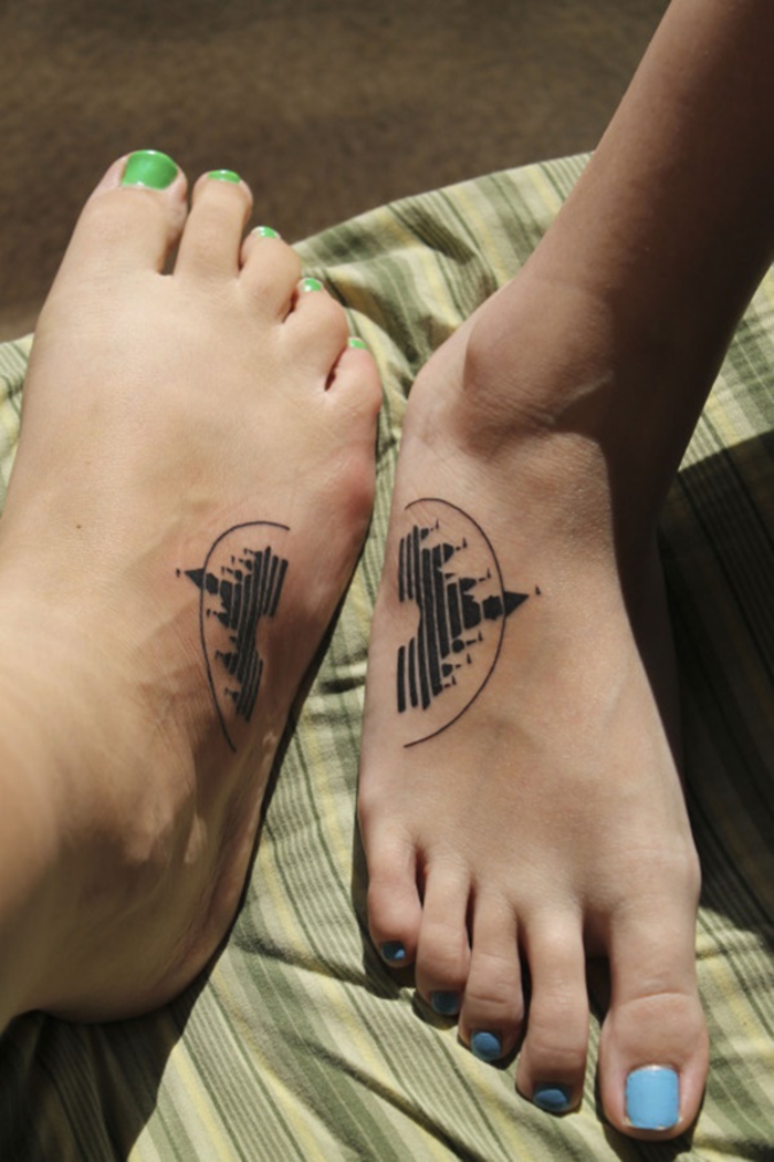 tetovaže za dvije, disney motive, zaključavanje, tetovaža stopala, tetovaže koje se nadopunjuju