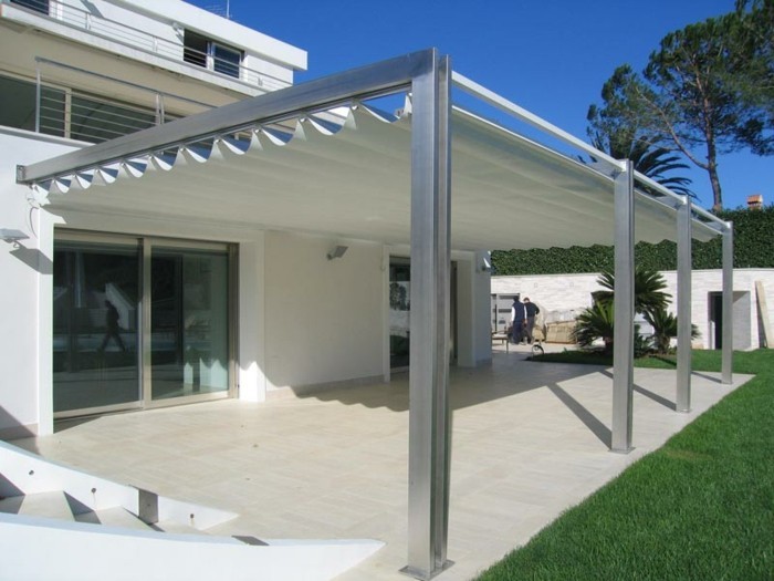 пергола-метал-модерен дизайн преден двор-дизайн