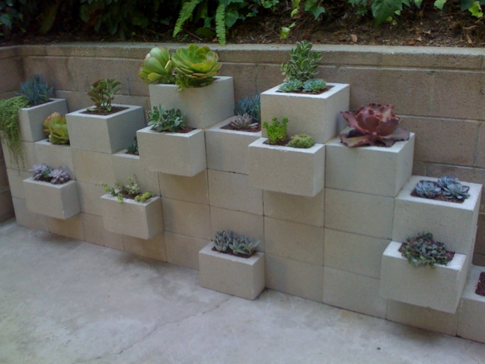 Posuda za cvijeće-of-betonskog zida dizajn