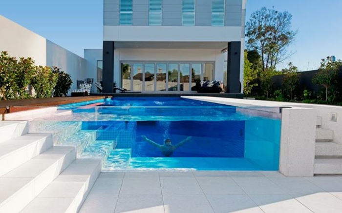 piscina de fondo de pantalla transparente de diseño