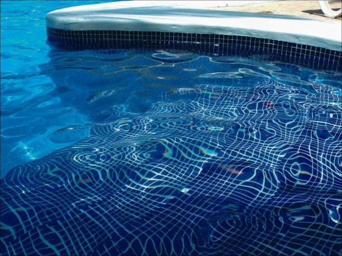 басейн керемиди-на-плочки прекрасен пул