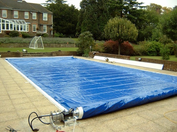 piscina cubierta-todavía-a-gran-idea-de-azul-piscina cubierta