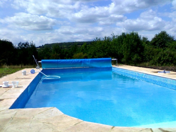 la piscina cubierta de la piscina cubierta y la solar plano-por-su-piscina