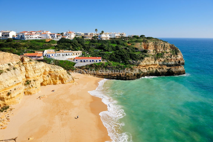 Benagil-ranta-Algarve-Portugal