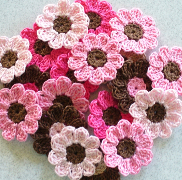 crochet floret - дърво от розови цветя