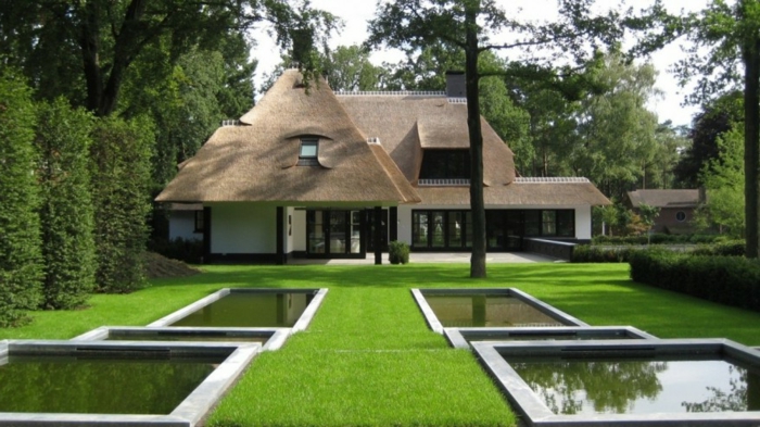 красива къща в Силт със съвременна минималистична предна градина