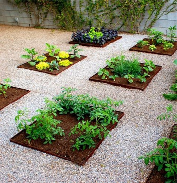 квадратни монолитен в задния двор-красив дизайн-на-градина