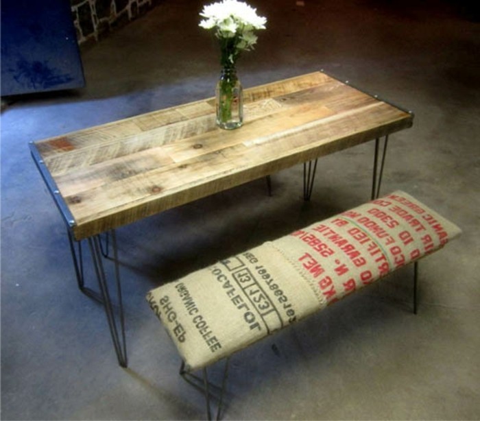 el reciclaje de muebles originales-modelo-mesa-con-filas de asientos,