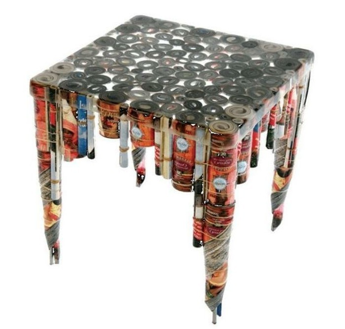 tabla-con-forma de cuadrado de lado de muebles-unikales-modelo de reciclaje