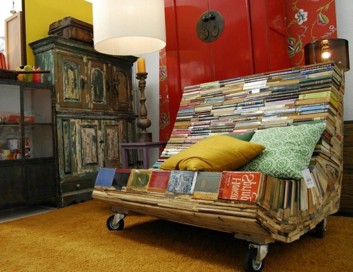 рециклиране мебели-красив-диван и за палети