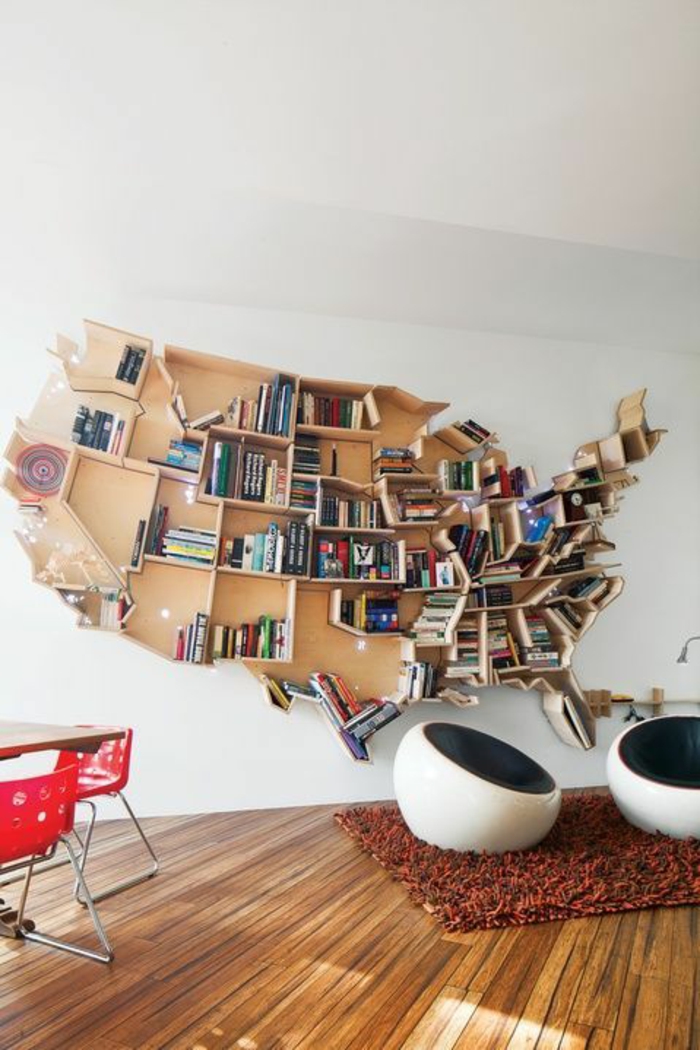 -Sistema muchos regio-propio-acumulación de estanterías de libros-silla-mesa-rojo-sillas-bottom-de-madera-alfombra