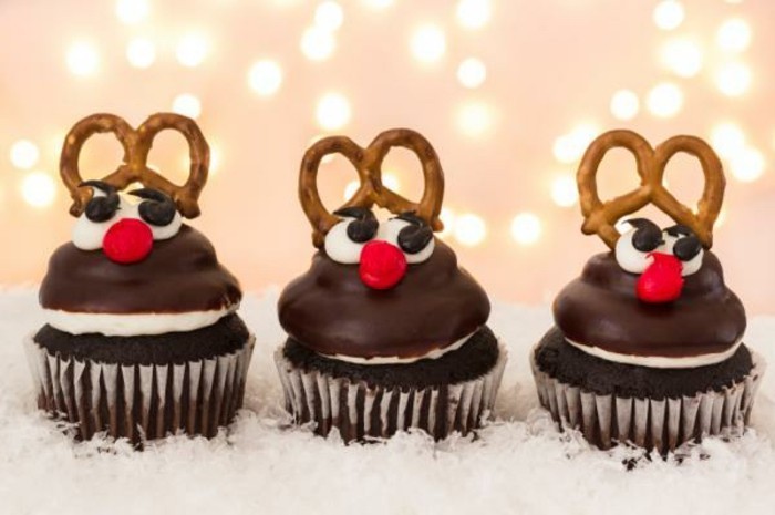 Rentier-suklaa muffinsseja-cupcakes-suklaa-cast yksinkertainen jälkiruoka-herkullinen, jälkiruoka