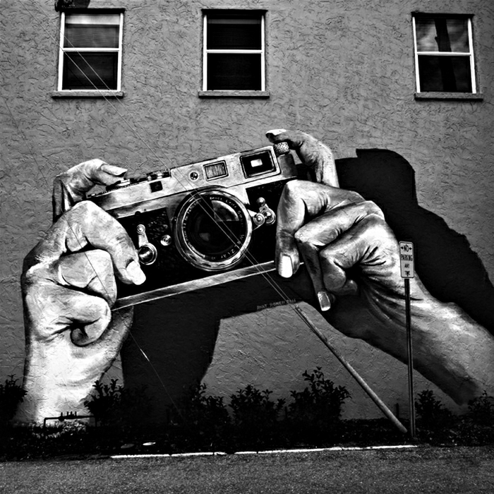 retro graffiti ruke kamera-originalna ideja