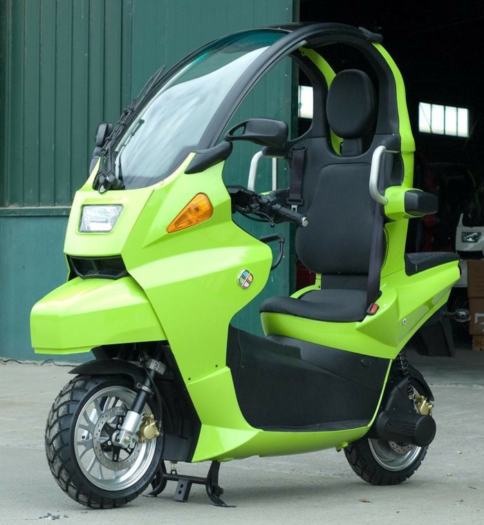 scooter-με-στέγη-ενδιαφέρον-πράσινο χρώμα