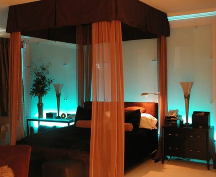 романтични легло-прозрачен-оранжеви завеси