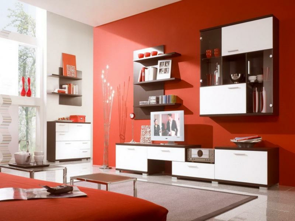 κόκκινο χρώμα του τοίχου ιδέα του σχεδιασμού μοντέρνο εσωτερικό