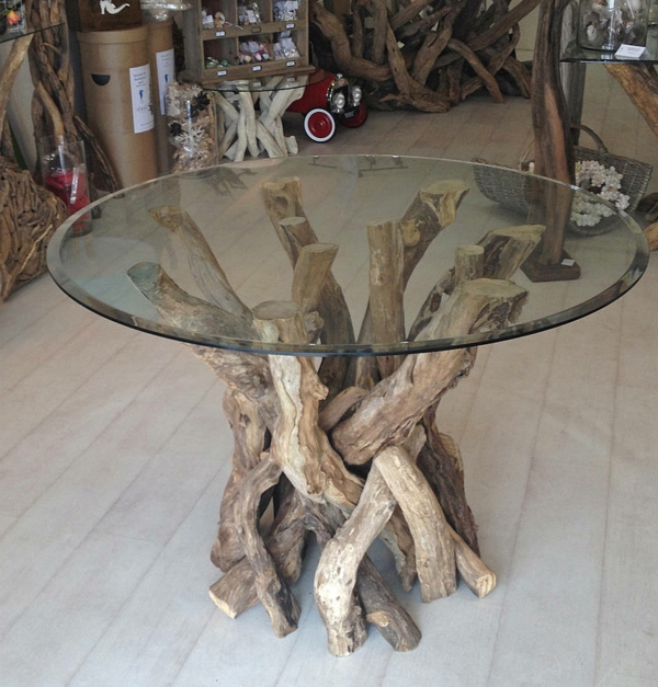 Driftwood redonda idea de decoración de la mesa