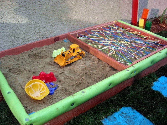 пясък-сам натрупани на играчки-в-Санкт Астен