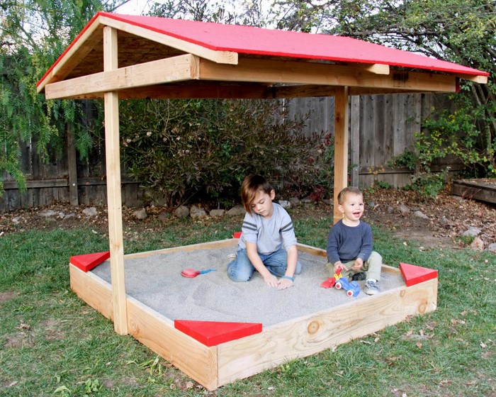 botones-con-tejado y los niños caja de arena-propio-Build-A-Sank