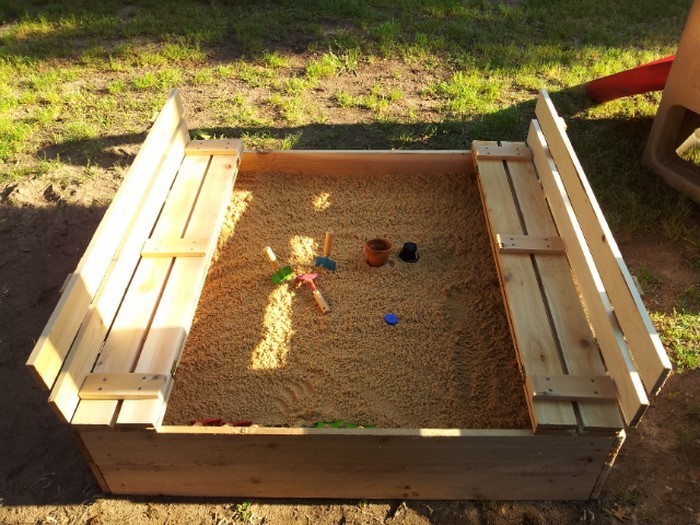 arenero-propio-Build-a-abierta caja de arena fuera