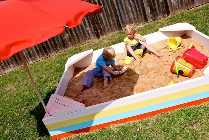 सैंडबॉक्स-खुद-निर्माण लकी वाले बच्चे खिलौने के डिब्बे में