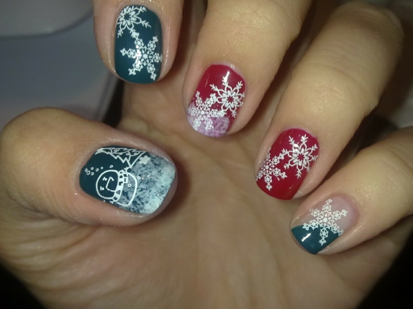 красиво декорирани нокти по коледните-хладно-Ideen.-гел нокти и за Коледа