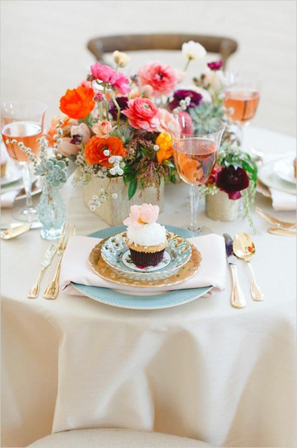 красиви флорални маса украса сватба сватбени идеи реколта маса декорация идеи