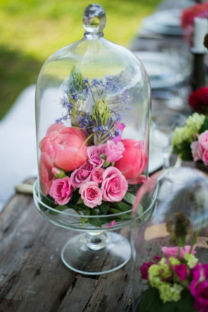 красива сватба украса от цветя от стъкло