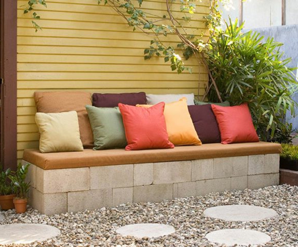 szép-szép kerti bútor-kerti-design-kerti-ötletek-pad-sziklakerti
