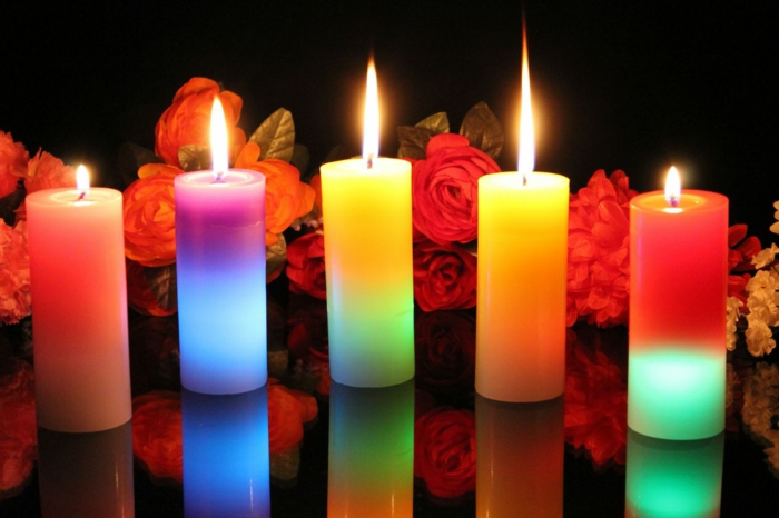 красиви-свещи с цвят на цвят-супер-поглед