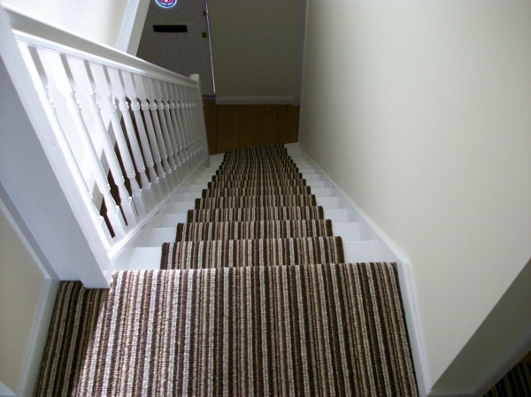lijep tepih na stepenice-Brown