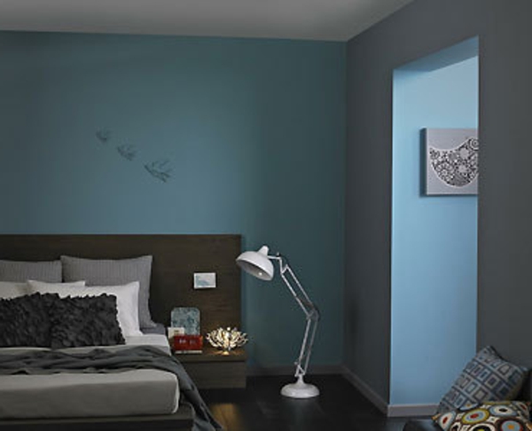 красива-живо-лагуна-цвят спалня - сива и бяла хвърли възглавница