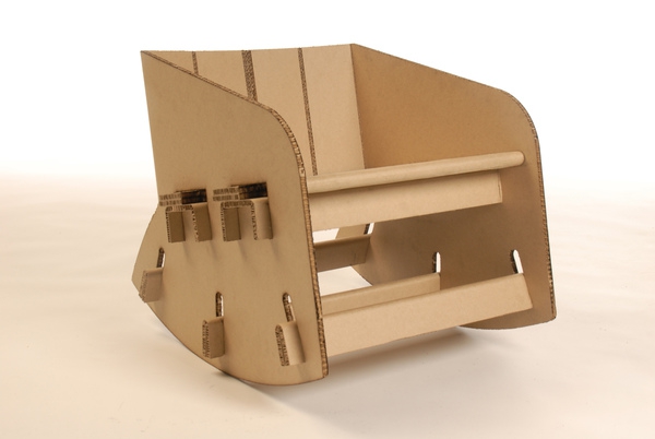 stolica za ljuljanje-of-kartona-kutiju-kartonske-kartonske-namještaj-kauč-od-kartona