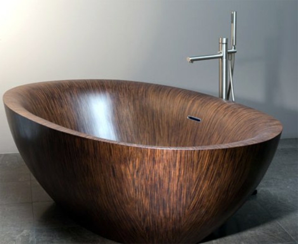 Elegante baño de madera de la idea