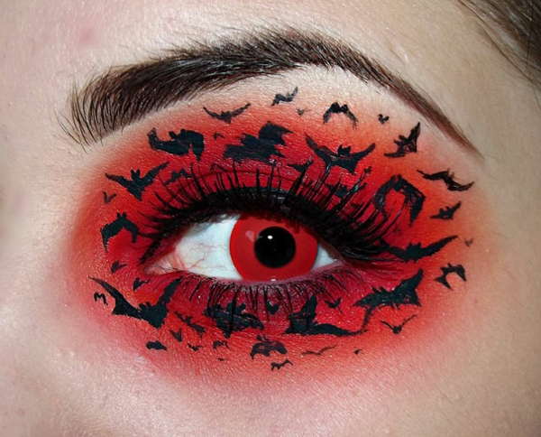 грим-червено-Хелоуин красиво око