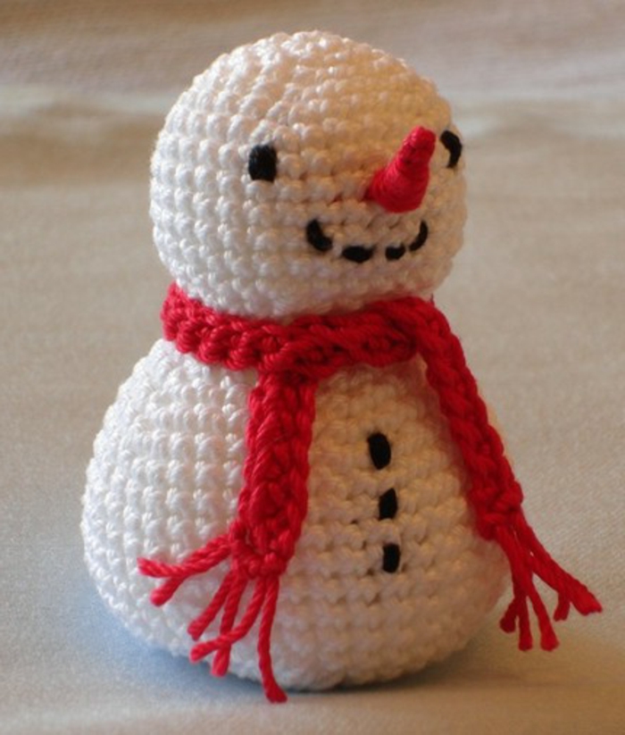 снежен човек-плетене на една кука-много хубав модел