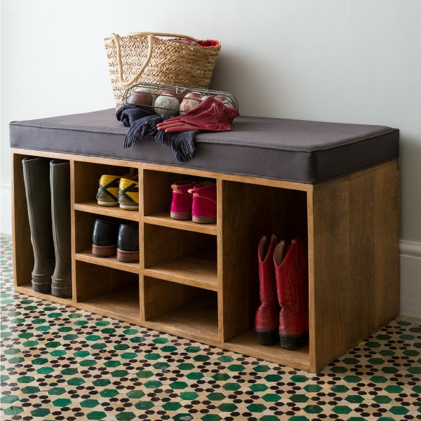 шкаф за обувки-на-дърво-коридор-мебели-дизайн