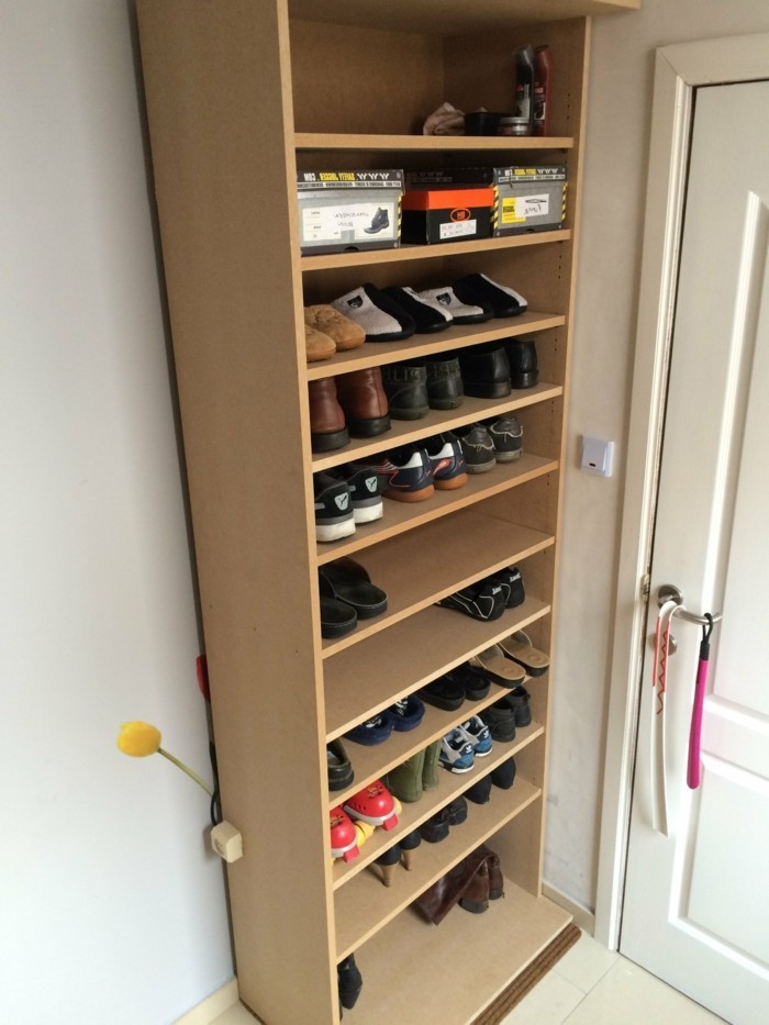 шкаф за обувки-сам натрупване всяка-на-ни-е-а-като-шкаф за обувки-сам натрупване