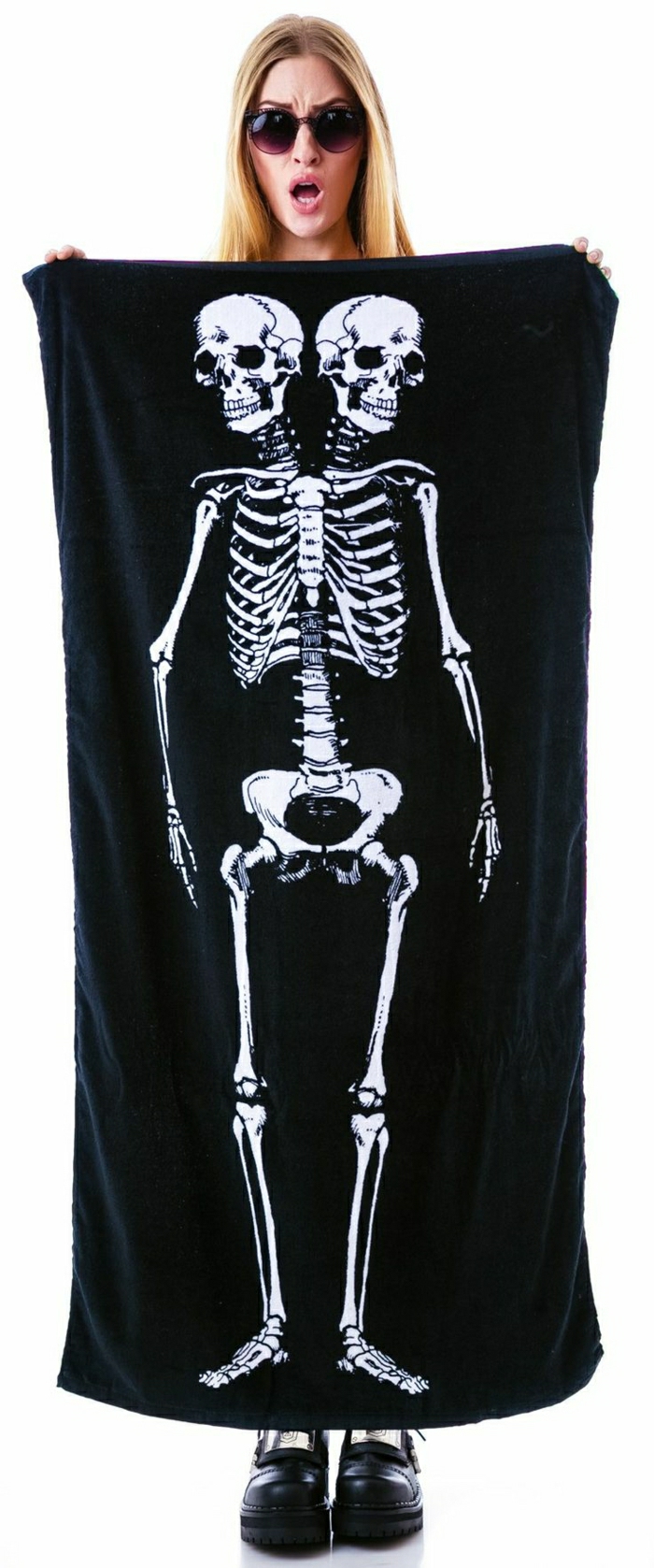 Черен плат Баден-плаж-скелетни модел