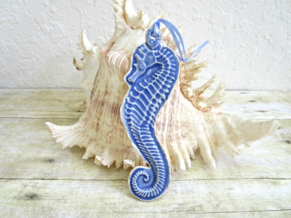 morski konjic-deco-ideje-dekoracija-hausdeko-ideje-s-morski konjic-u-plavo