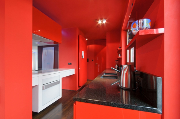 hyvin-mielenkiintoista-puna-keittiön seinän väri