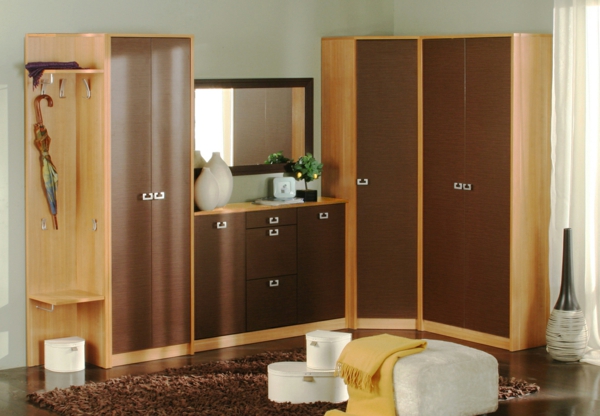 Nagyon-szép-fa-sarok szekrény-hálószoba