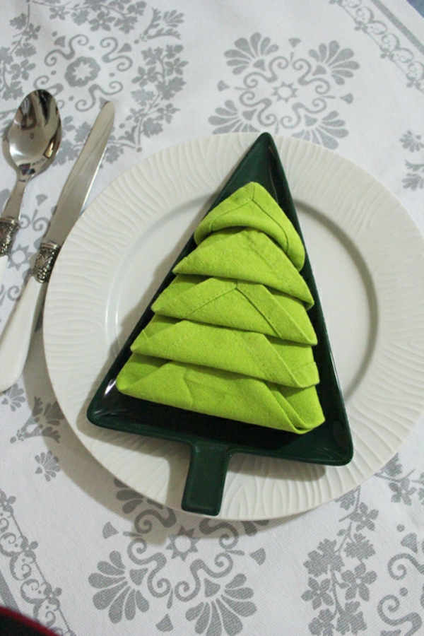 narukvice: božićno-dekoracija-zeleno-hrastovog stabla
