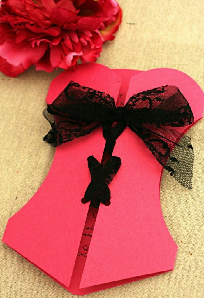 seksi-atraktivna modela vjenčanje Steznik ciklama boje crno-remen-vrh crvena božur