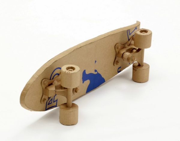 скейтборд-ефективен дизайн-от-картон-ефекти-идеи-картон-занаяти с картон