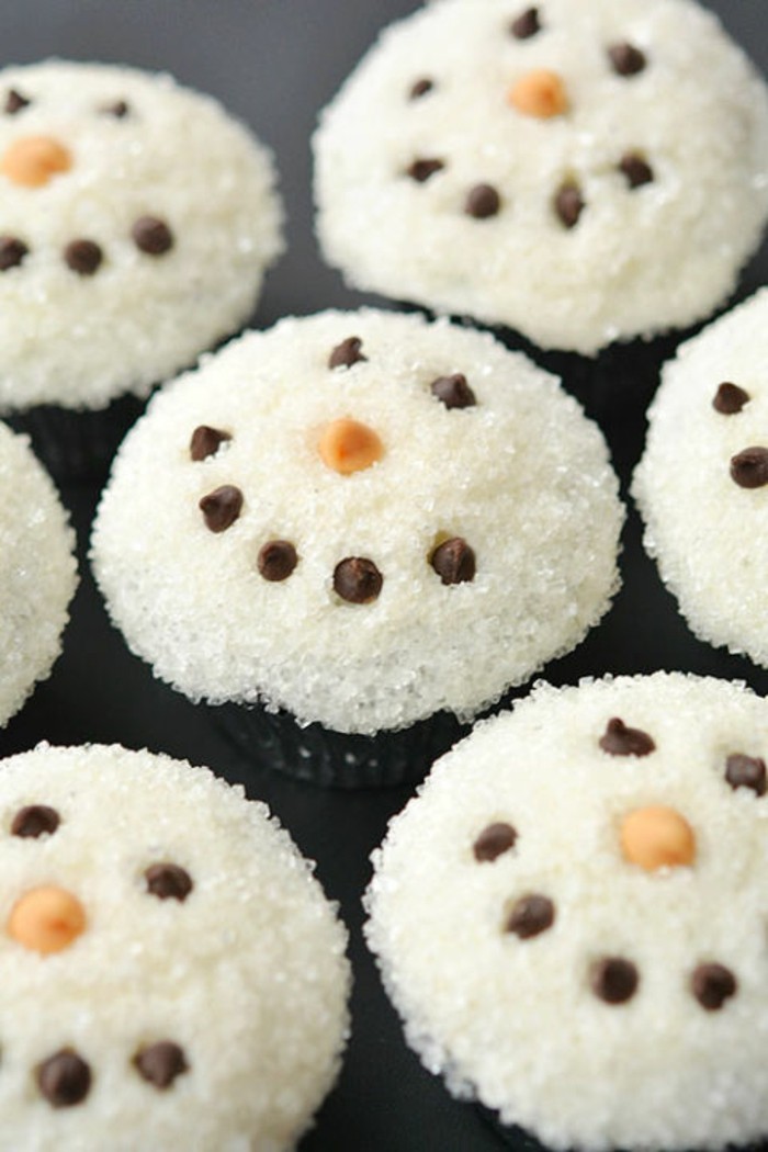 снежен човек кексчета-снежен човек-сладки-светло десерт-прост-десерт